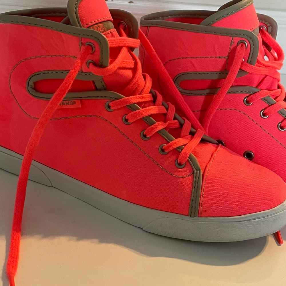 Barbiecore Vans Women’s Size 8 Sneakers